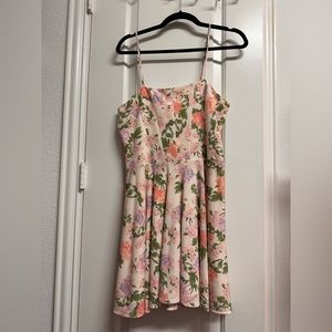 Zara Floral Dress size L